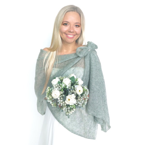 Écharpe en mohair et soie vert sauge, écharpe de mariage, châle de mariée, tenue de mariée, cape en tricot, cape, châle de demoiselle d'honneur vert sauge