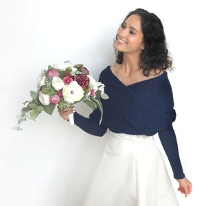 Pull de mariée bleu foncé, veste de mariage convertible, haussement d'épaules de mariage, camouflage bleu, boléro de mariage, écharpe tricotée bleu marine avec bras image 4