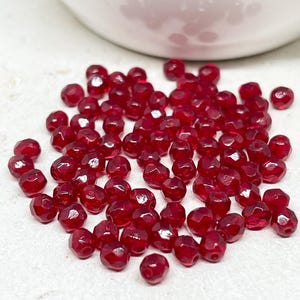 100 St. Böhmische Glasschliffperle 4mm Ruby, Glasperlen Rot