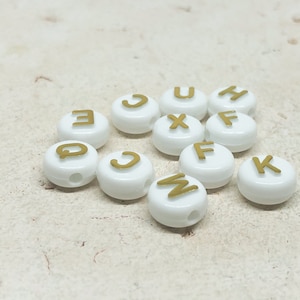 100 Buchstabenperlen weiß gold, Weiße Buchstaben, 10mm Buchstabenperlen
