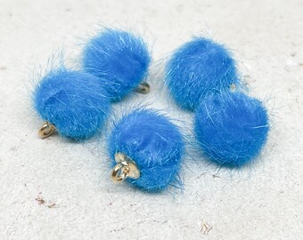 Pom-pom pendants, 5 pcs/10 pcs. Pom-pom, pom-poms, gold-colored eyelet, pom-pom