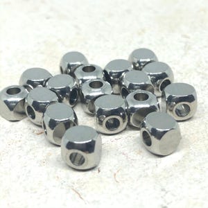 10 pcs. cube beads made of stainless steel, 6 x 6 x 6 mm cube, stainless steel cube 6 mm