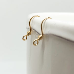 Pack of 10 stainless steel ear hooks, 5 pairs of gold-colored stainless steel ear hooks