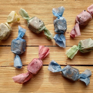 Nachhaltiger und außergewöhnlicher Anzünder - Das Kaminbonbon BUNT