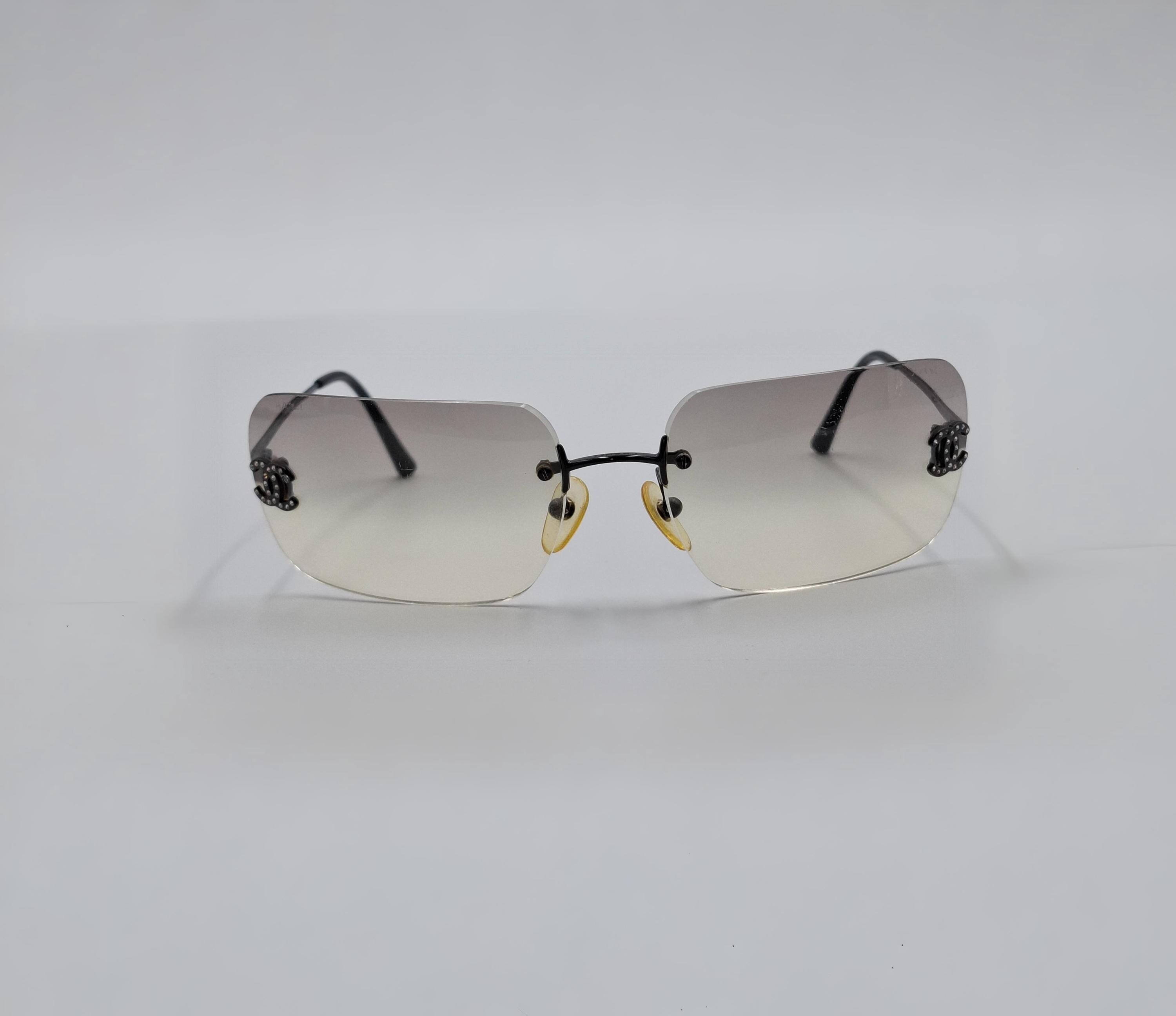 CHANEL Vintage Y2K Transparent Silver Reflective Rimless Sunglasses 4107-B CHANEL Rimless Silver Sunglasses for Women for sale | eBay main image 2