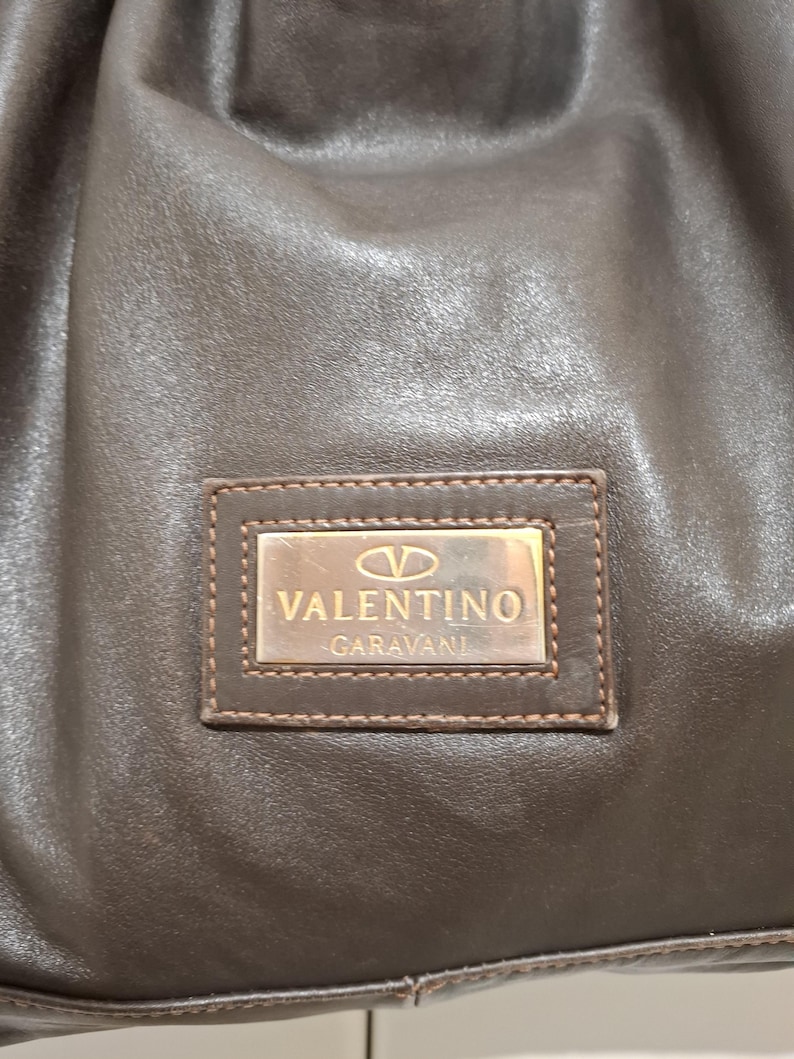 Vintage Valentino Garavani Hobo Brown Handbag with Bow image 4