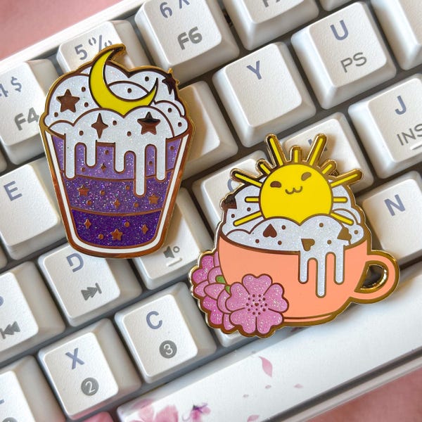 Lattés Soleil et Lune | Épingle en émail dur | Paillettes