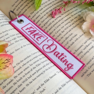 Fake Dating | Jet Tag | Fanfiction Trope Keychain