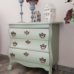 alte Kommode im Barock-Stil cottage green Shabby Chic Vintage Farbmuster kann auf Wunsch gesendet werden. Bild 2