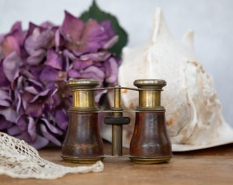 Jumelles De Théâtre Antiques En Laiton – Opéra De Londres – Fabriquées En France – Rare Collection