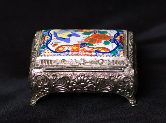 Japanese Lidded Chest. Warm Silver Metal. Ring Br… - image 2