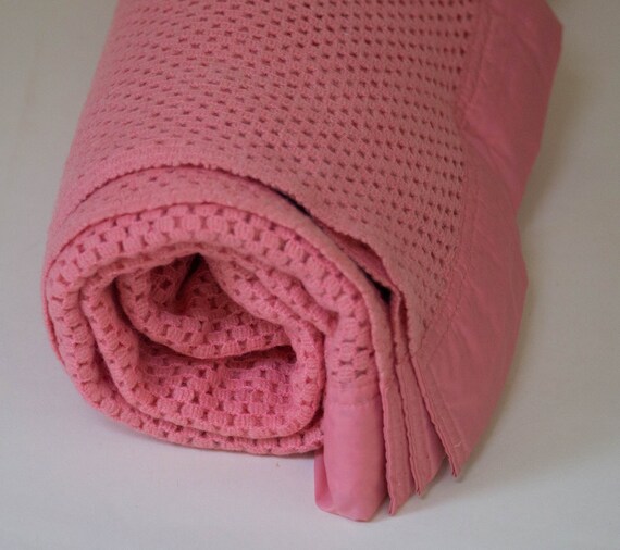 Pink Cellular Blanket. Lan Air Cel. Warm. Wool Blend. Double. King. 110in W X 94in. 280cm X 240cm. Vintage 1950s Etsy Ireland