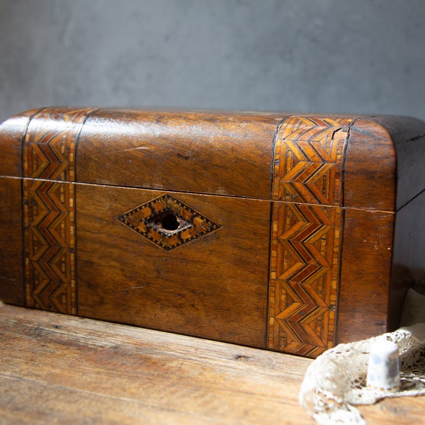 Victorian Inlaid Sewing Box. Walnut. Rounded Corners. Marquetry. Large. Craft. Wools. Jewellery. Scarf. Antique Storage. Circa 1880s