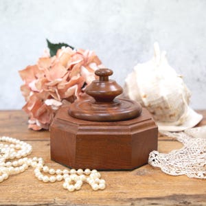Octagonal Wooden Box. Chinese Tea Caddy. Warm Wood. Jewellery. Loose Tea. Teabags. Antique Vintage Kitchen Bedroom Storage C1930s