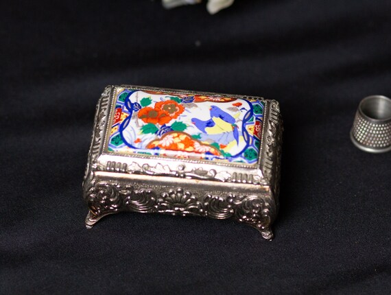 Japanese Lidded Chest. Warm Silver Metal. Ring Br… - image 4