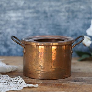 Vintage Copper Planter: Adjustable Size; Flower Pot Holder - 1970s Retro Decor