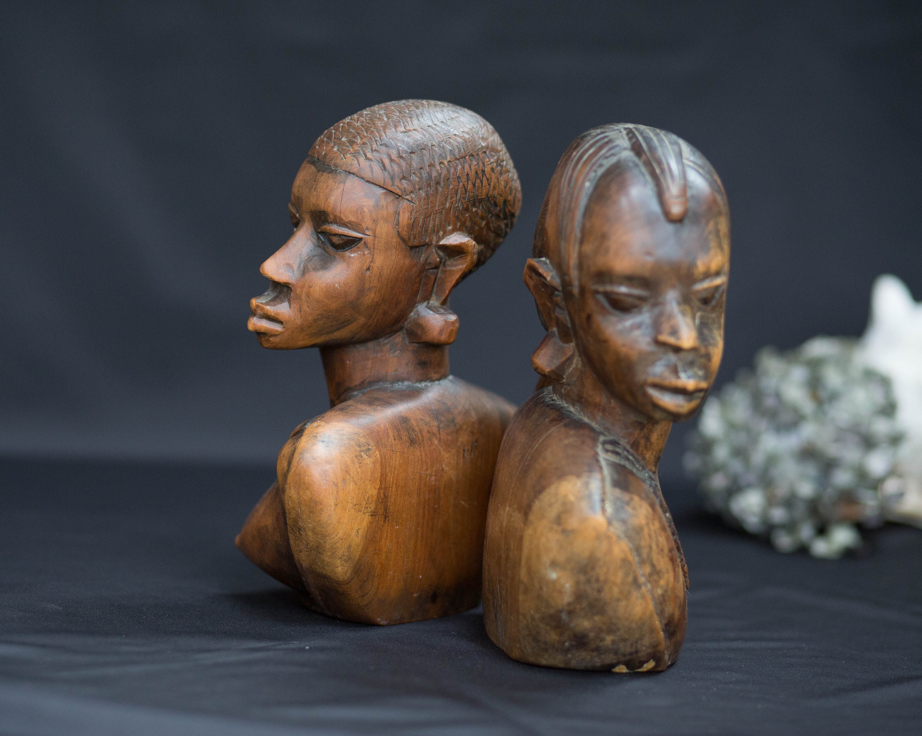 50s ビンテージ 木彫り 彫刻 女性像 胸像 バスト ハンドメイド 当時物 アフリカの木製女性像：ペア、2体；胸像、1960年代のヴィンテージ装飾