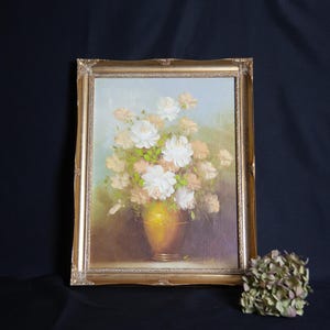 Robert Cox. Original Oil Painting on Board. White Peach Green Gold Floral. Flower Vase. Gilt Gold Frame. Vintage 1934-2001. American Artist