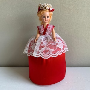 Vintage Blue-eyed Doll in Traditional Outfit, Vintage Dolls, Vintage Toys, Collectible Toys, Collectible Dolls, Traditional Dolls, 1960&#39;s