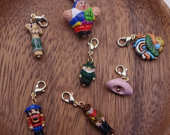 Ciondoli a forma di graziosi animali in porcellana peruviana, pendenti in ceramica, perline in ceramica in stile vintage per collane, bracciali, portachiavi, regalo per lei