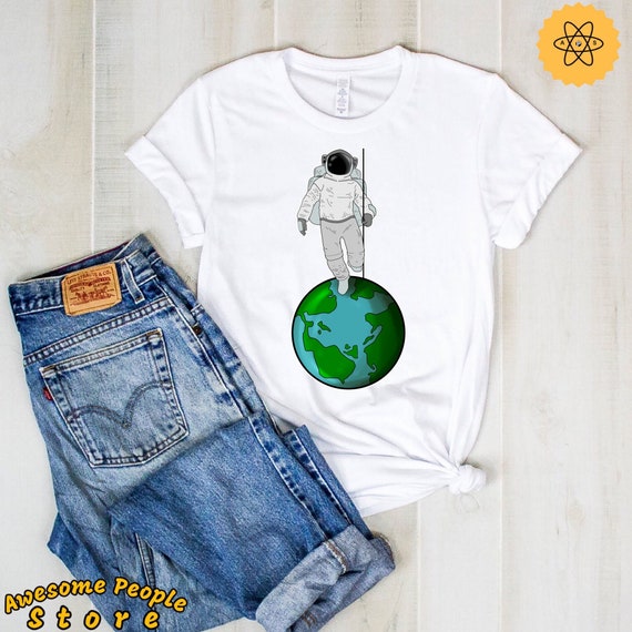Astronaut Shirt, Astronaut Planet Earth, Solar System T shirt, Astronomy Cosmonaut Cosmos Space Earth T shirt, Geek Nerd, Planets Shirt