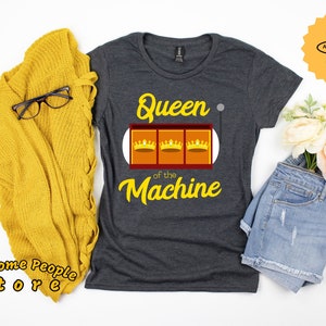 Camisa de jogo, rainha da máquina, presente de jogo, camisa de cassino, camisa de caça-níqueis, presente de jogador, camisa de férias, camisa de Las Vegas, moletom com capuz