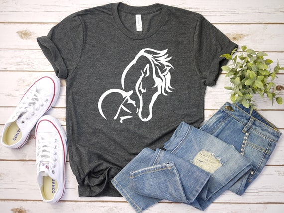 Horse Lover T-Shirt Gift for Girls & Women | Equestrian Love Kiss T-shirt For Mom, Dad, Daughter | Female Birthday Clothing Idea For Her