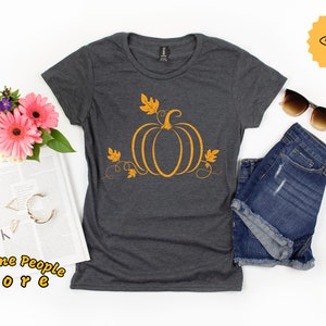 Halloween Pumpkin Funny T-Shirt / Unisex Scary Pumpkin Shirt / It&#39;s Halloween Shirt / Vintage Pumpkin Shirt / Custom Halloween Shirt