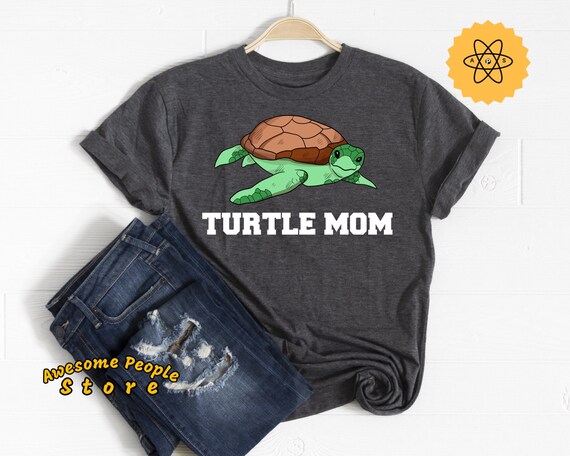 Turtle Shirt, Love Turtles Shirt, Vintage Turtle, Turtle Gifts, Beach Lover Tee, Turtle Mom, Girl Who Loves Turtles, Hawaiian Turtle