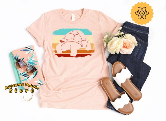Turtle Shirt, Love Turtles Shirt, Animal Lover, Turtle Gifts, Beach Lover Tee, Save The Turtles, Turtle Mom Dad, Hawaiian Turtle
