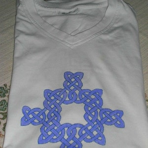 Chic Motif T-Shirt Ornament, Size L image 2