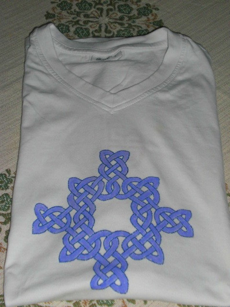 Chic Motif T-Shirt Ornament, Size L image 2