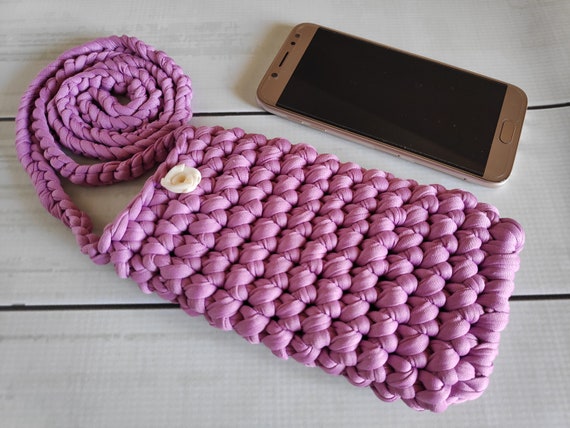 crochet phone pouch