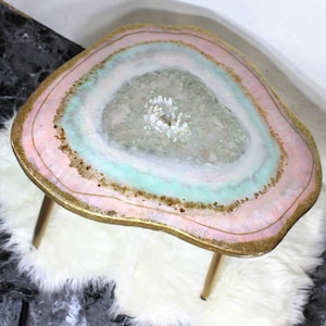 Geode Table Resin Epoxy Side End Coffee Commission modern decor Hollywood Mid-century Living room Gold Pink Rose Quartz Aura chakra Crystal