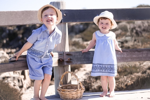 twins matching clothes