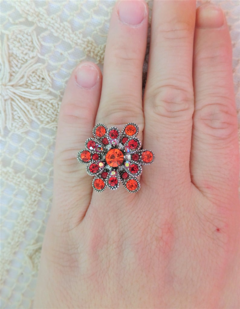Vintage Jewelry Vintage Rhinestones Costume Jewelry Vintage Floral Red Rhinestone /& Silver Tone Metal Adjustable Ring Statement Ring