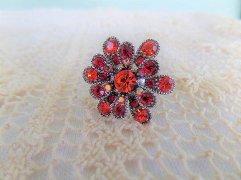 Vintage Jewelry Vintage Rhinestones Costume Jewelry Vintage Floral Red Rhinestone /& Silver Tone Metal Adjustable Ring Statement Ring