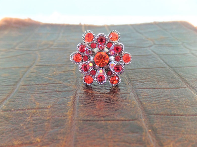 Vintage Jewelry Vintage Rhinestones Costume Jewelry Vintage Floral Red Rhinestone /& Silver Tone Metal Adjustable Ring Statement Ring