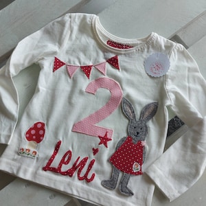 Geburtstagsshirt Mädchen mit Zahl und Hasen, ggf. Namen, Zahl 1, 2, 3, 4, 5, 6, 7, 8, 9 und 10