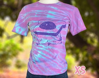 Pigeon Shirt, Silly Bird Shirts, Cute Screen Print Shirt, Tie Dyed Tshirt, Chubby Pigeon Tee, Bird Lover Gift, Unique T-Shirts, Birb Shirt