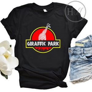 Giraffe Shirt, Giraffe Gift, Animal Print, Cute Giraffe Shirt, Zoo Keeper Shirt, Giraffe Tee, Zoo Animal T Shirt, Giraffe Teacher Gift