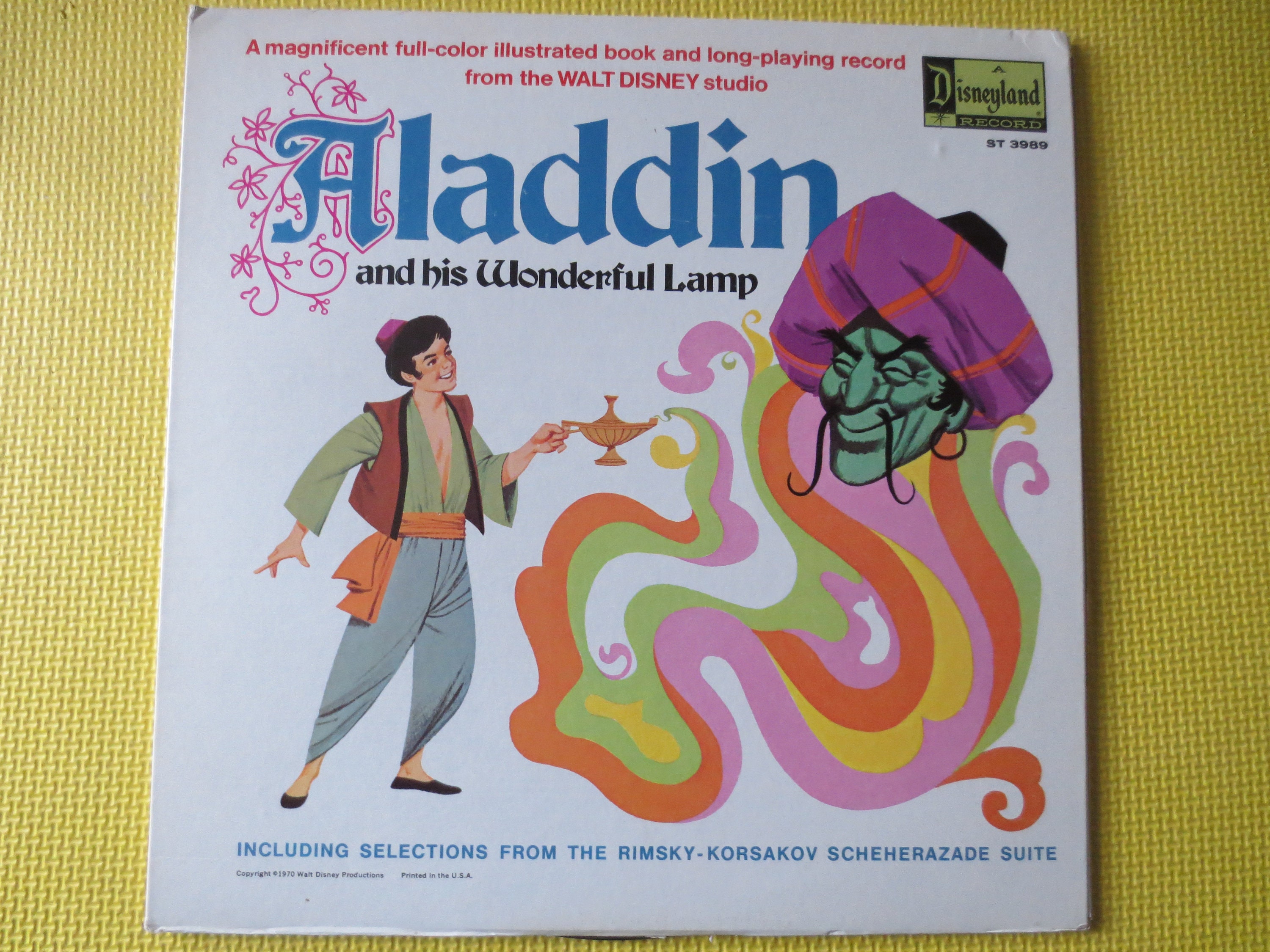 Disney's Aladdin: The official movie adaptation: 9781561153459: Books 