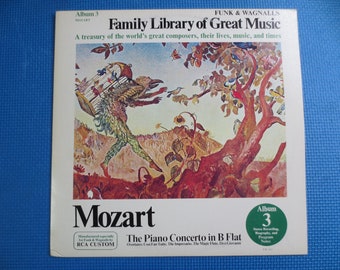 Vintage Mozart Vinyl Record - Funk and Wagnalls 1975 Album