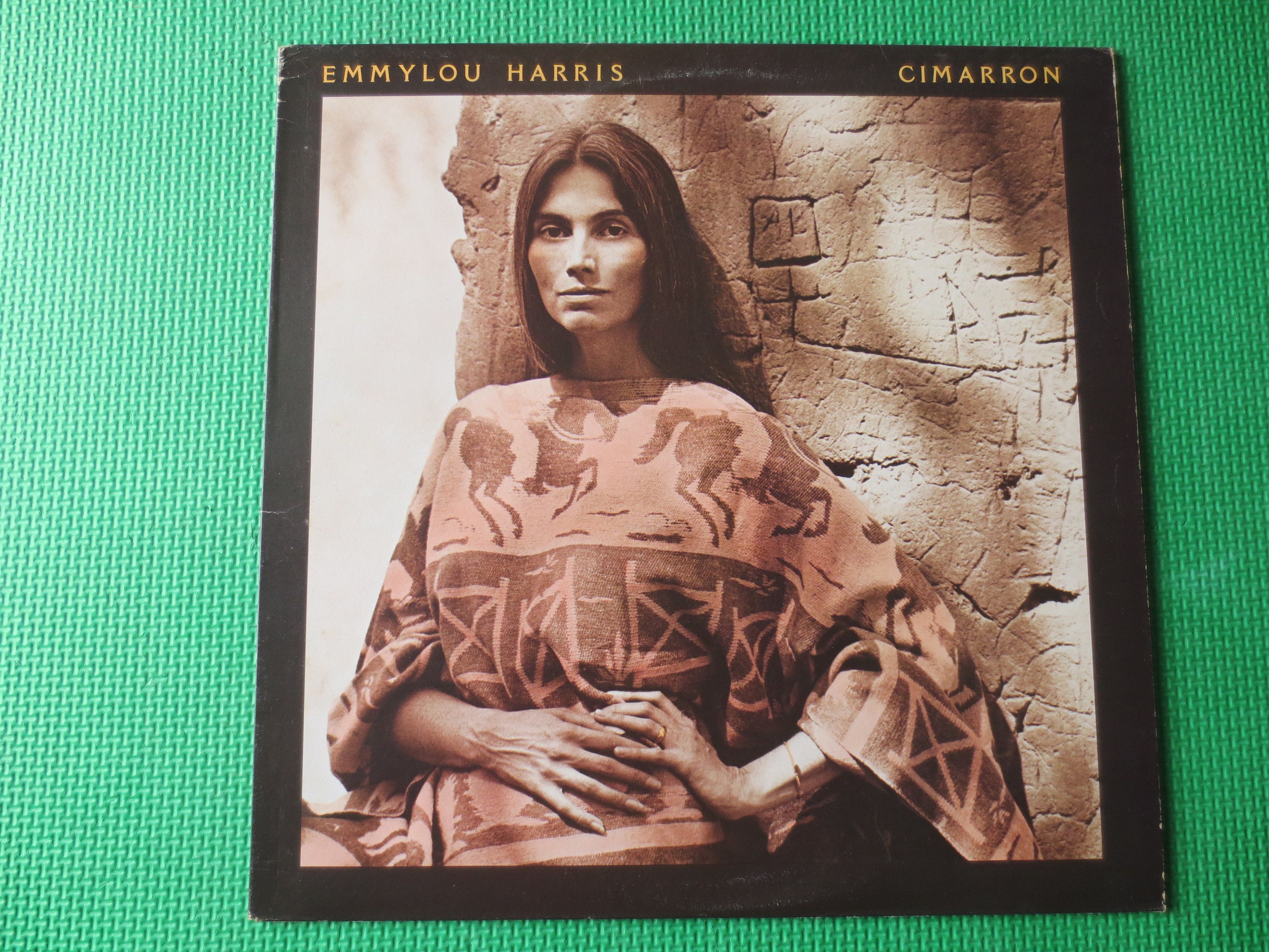 Vintage Records, EMMYLOU HARRIS, CIMARRON, Country Records, Vintage Vinyl, Record Vinyl, Records, Vinyl Records, Vinyl Album, 1981 Records