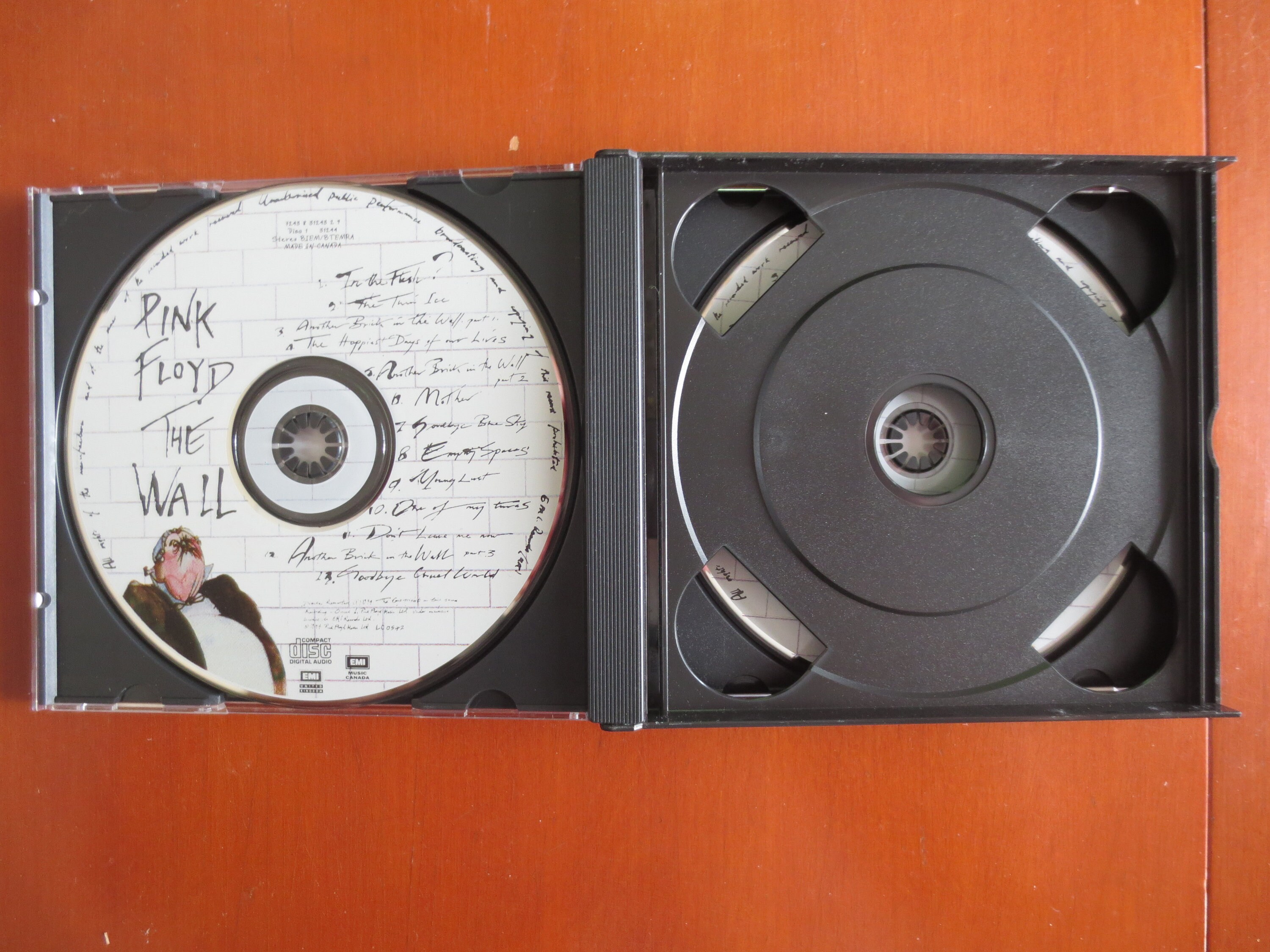 欧7discs CD Pink Floyd Wall 5099902943923 EMI /01600 欧7discs CD Pink Floyd Wall 5099902943923 EMI /01600 Pink