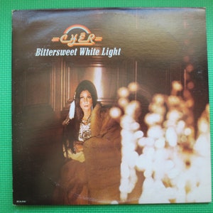 CHER, Lumière blanche douce-amère, album CHER, Cher Records, Cher vinyle, Cher Music, Cher Lps, Sonny and Cher, disques vintage, disques 1973