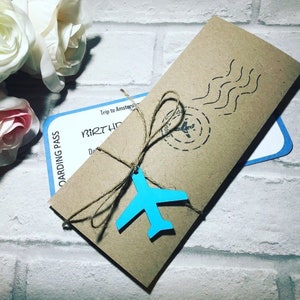 Portafoglio regalo di compleanno a sorpresa personalizzato con invito a Natale, destinazione/uomo e donna