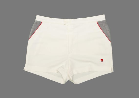 Marlboro, Vtg 80's MARLBORO Leisure Wear white tennis shorts, made in Italy, sz 48, size fit men's Small/Medium or women's Large/Medium