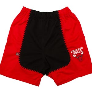 VTG Chicago Bulls NUTMEG Mills Apparel NBA Basketball rot-schwarze Shorts, Herrengröße Medium