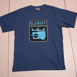 Vtg ELEMENT skateboard skaters brand blue t-shirt, made in USA, sz men&#39;s Medium